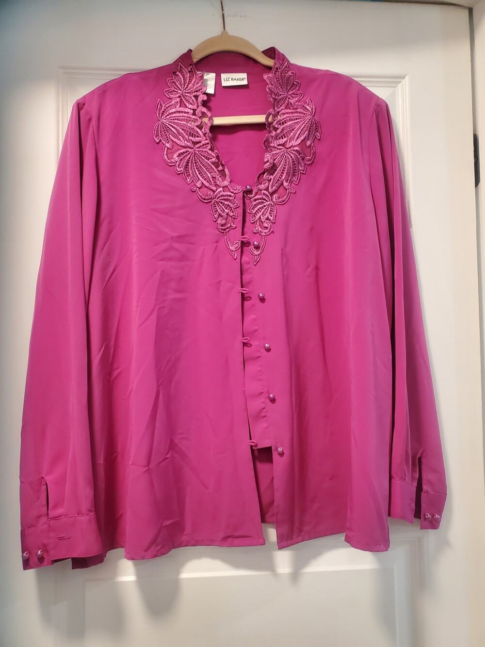 Womens Liz Baker Blouse Size 24w Magenta Button Up Front Long Sleeve.a30